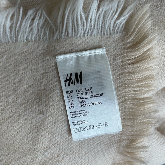 Brown scarf - Picture 2 of 4